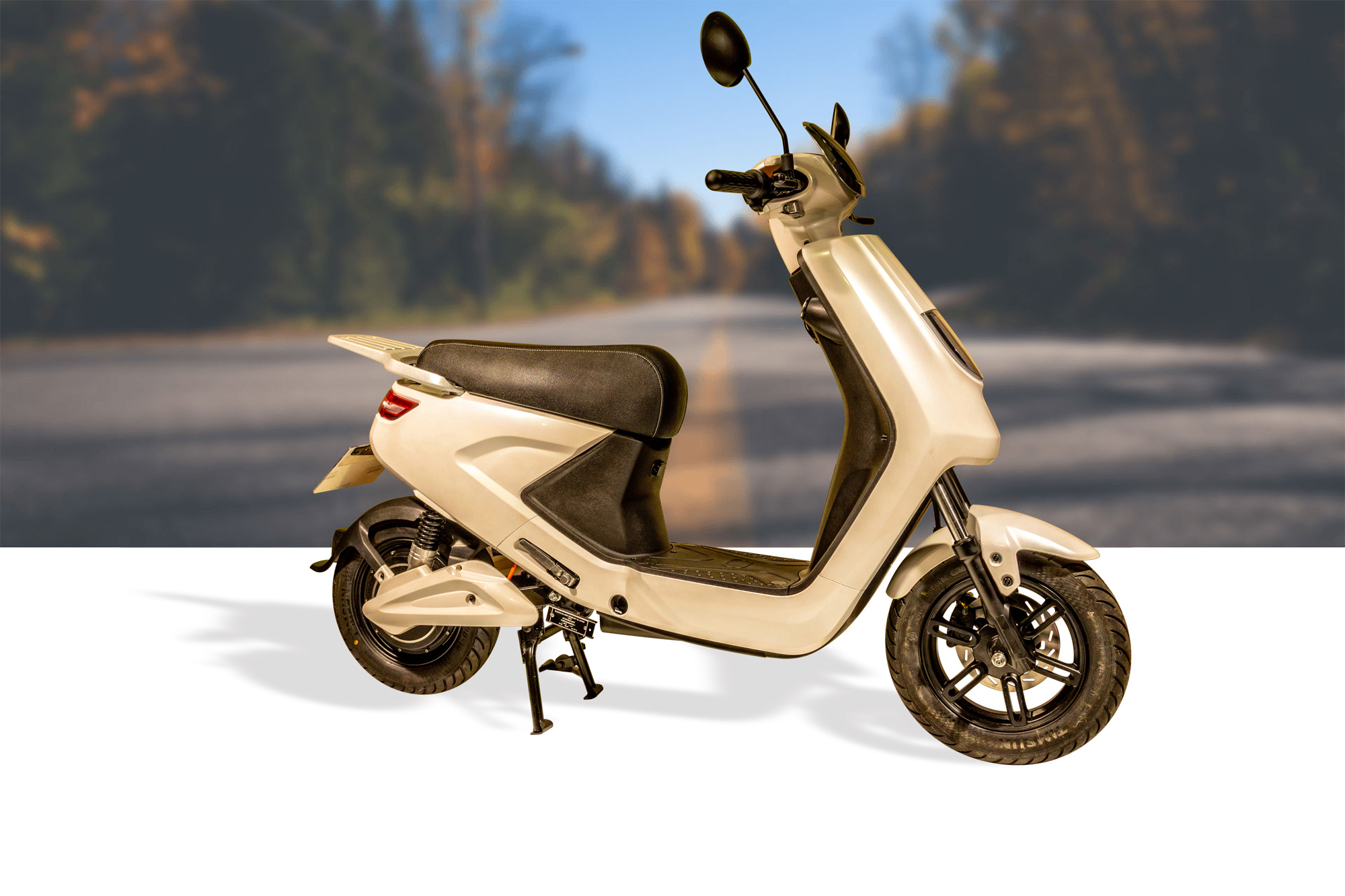scooter-50-scooter-125-eccho-E-CITY-01-WH