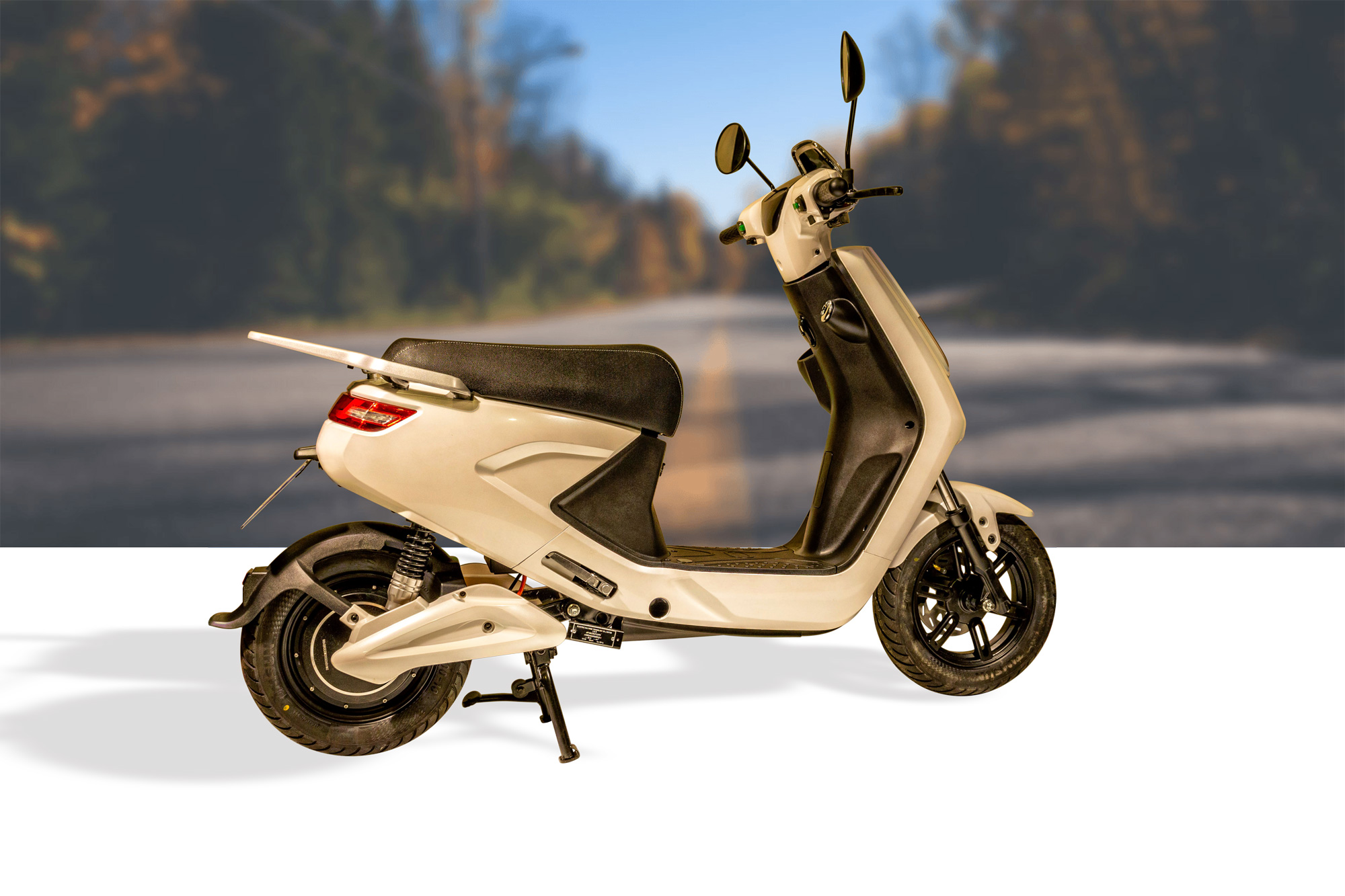 scooter-50-scooter-125-eccho-E-CITY-01-WH