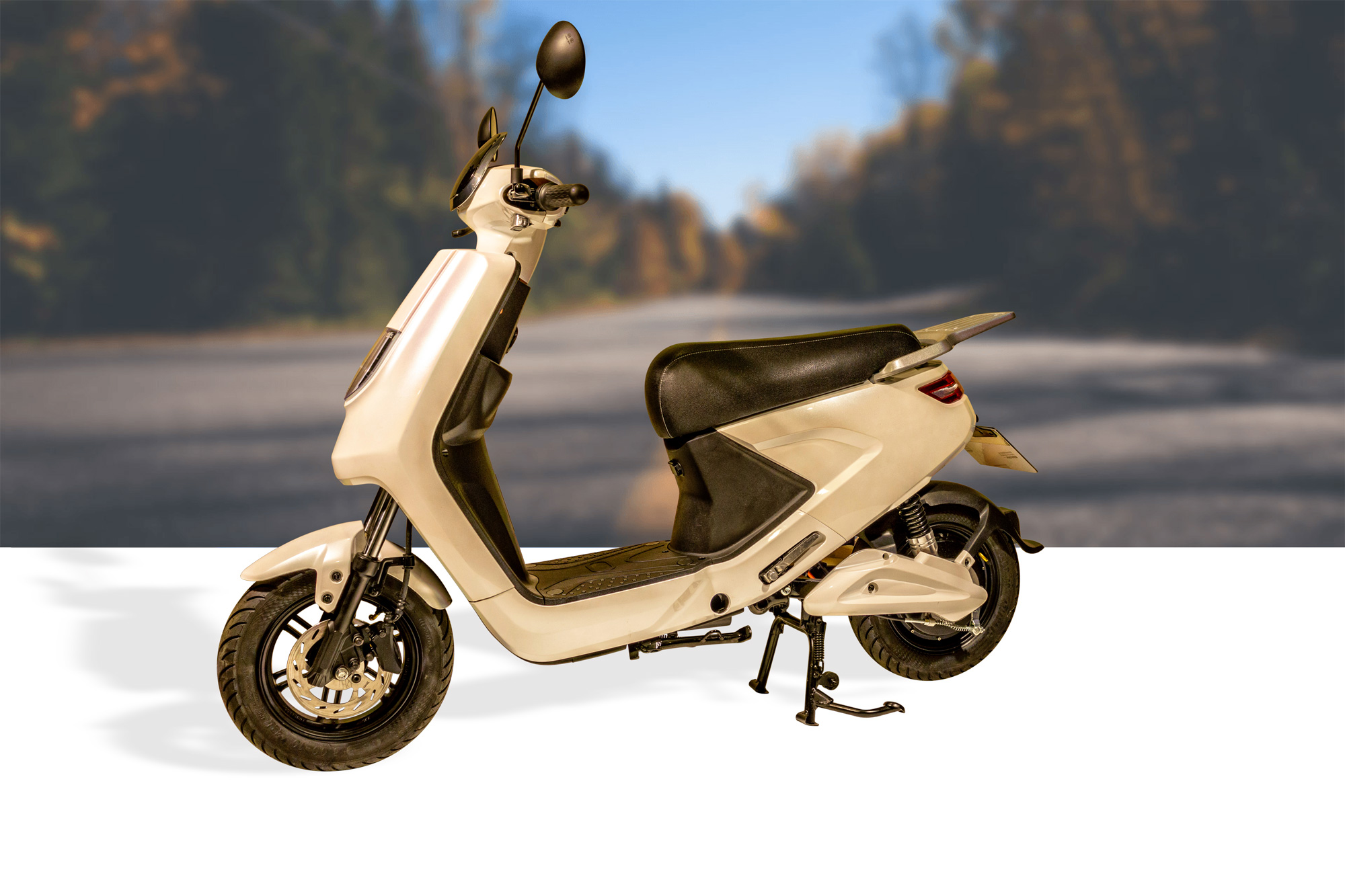 scooter-50-scooter-125-eccho-E-CITY-01-WH