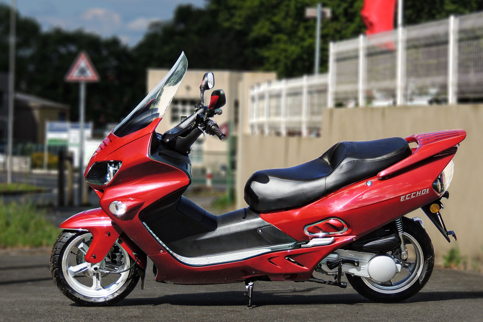 SCOOTER-125-ECCHO-GT-STAR-BORDEAUX-03