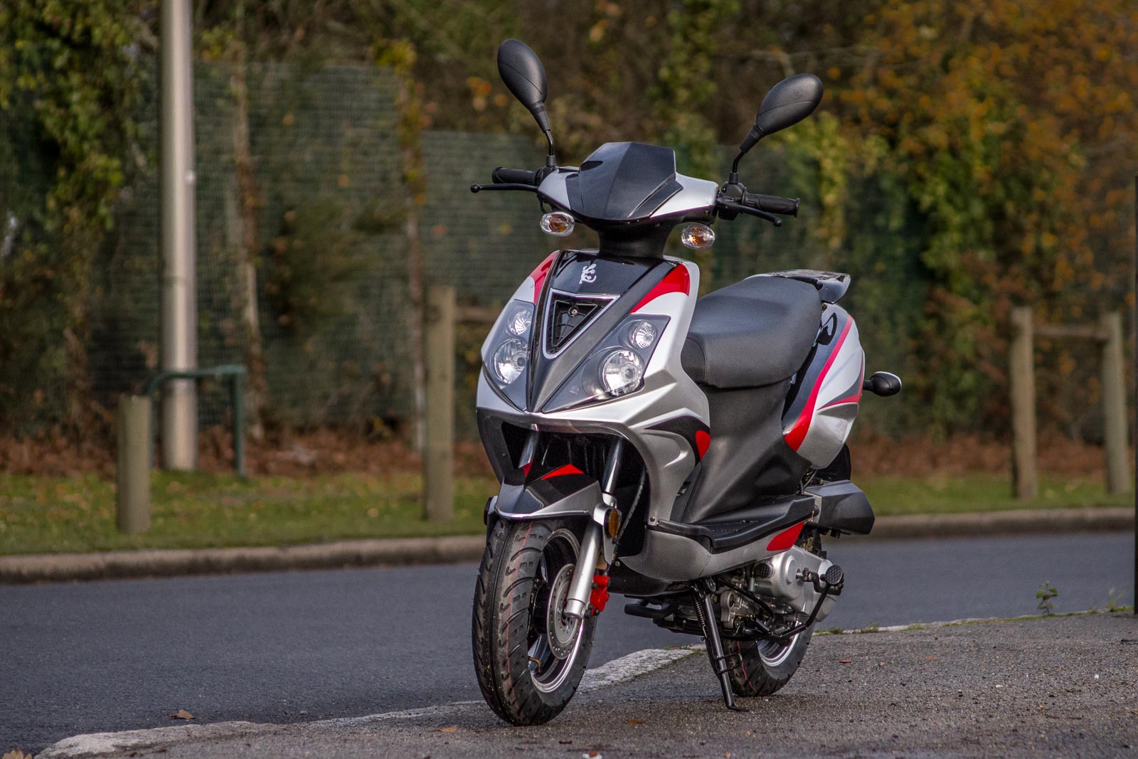 SCOOTER-50-ECCHO-NEW-ROCK-ROUGE-01